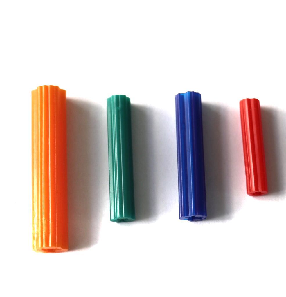 Bu lông nở tường và vít nhựa nylon giá nhà máy