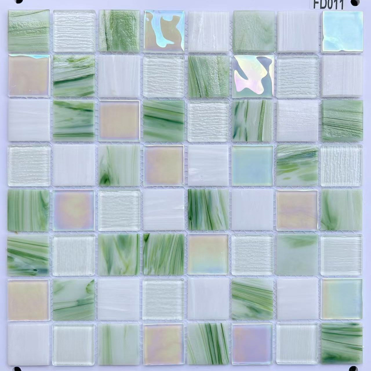 Dự án Phòng tắm Hồ bơi - Mosaic kính trang trí hồ bơi hình đám mây vẽ tay màu xanh dương