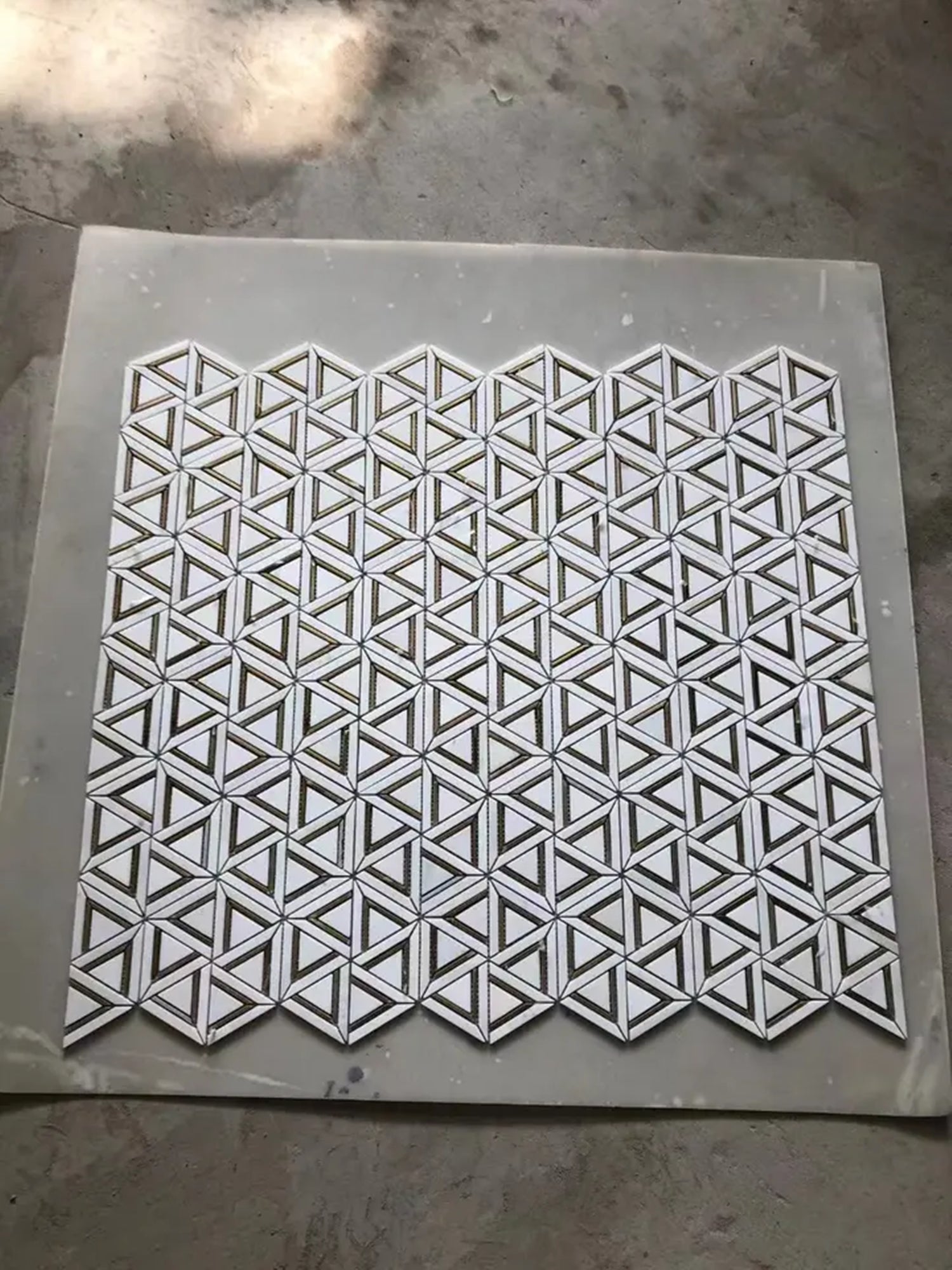 Gạch Mosaic Kim Loại Phay Xước Trắng Pha Lê Tùy Chỉnh OEM