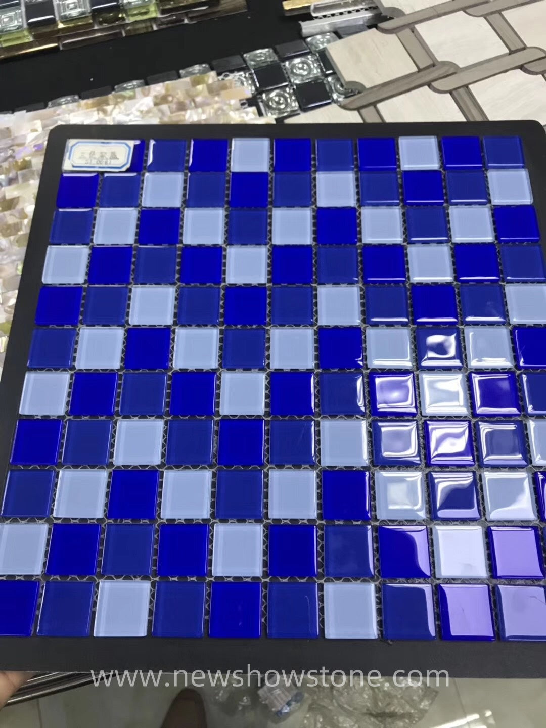 Viền Gạch Mosaic Kính Pha Xanh 4mm Thiết Kế Hiện Đại cho Tường Bể Bơi, Phòng Tắm, Vách Tắm
