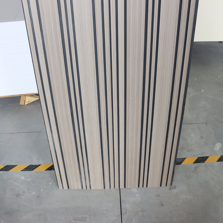 Tấm ốp trần/tường PVC chống thấm lưng đen 8mm dùng cho trang trí nội thất