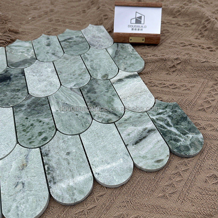 Nhà Sản Xuất Trung Quốc Dougbuild Gạch Mosaic Đá Cẩm Thạch Tự Nhiên Xanh Lá Họa Tiết Vảy Cá Cắt Tia Nước Trang Trí Nội Thất Không Gian Sang Trọng