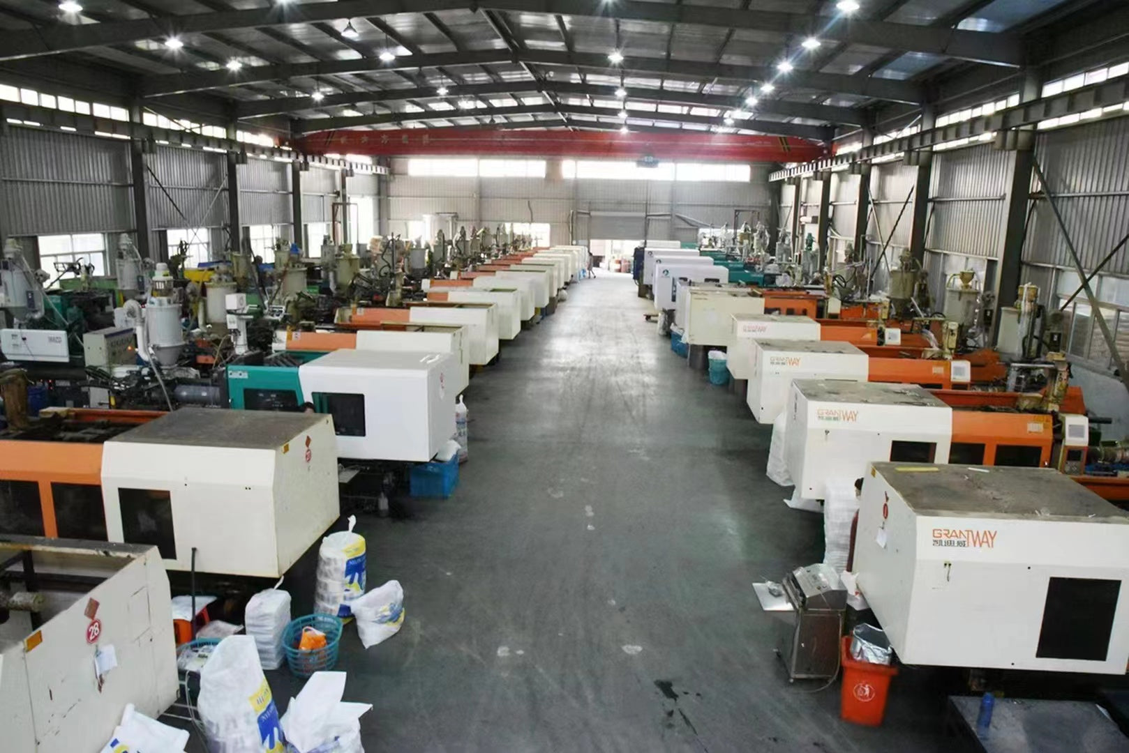 Hệ thống cân bằng gạch tái sử dụng với 50 chốt thép không gỉ thay thế