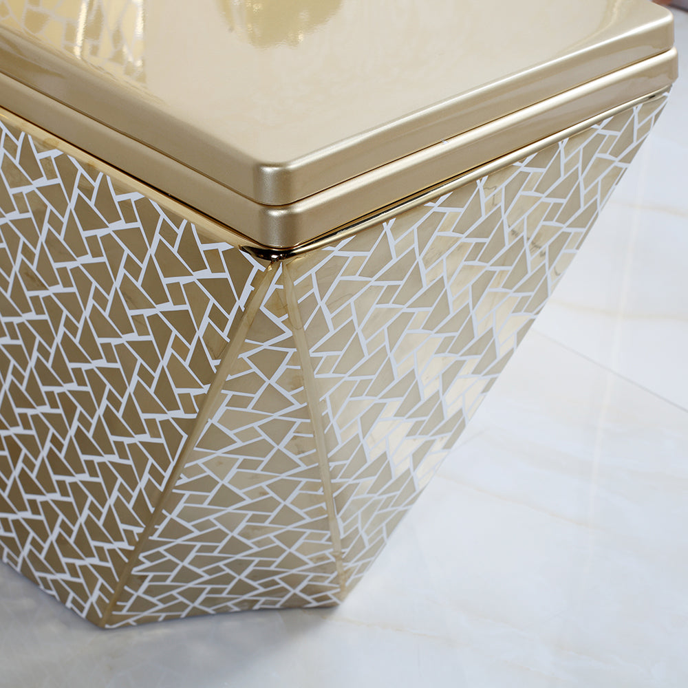 Bồn Cầu Nhật Liền Khối Mạ Vàng Kim Cương Cao Cấp