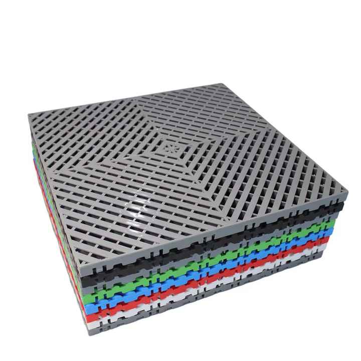 Thiết kế hiện đại 400x400x18mm Gạch lát sàn nhà để xe bằng nhựa PP chống trượt có khóa, có lỗ thông hơi và có thể tháo rời để rửa xe