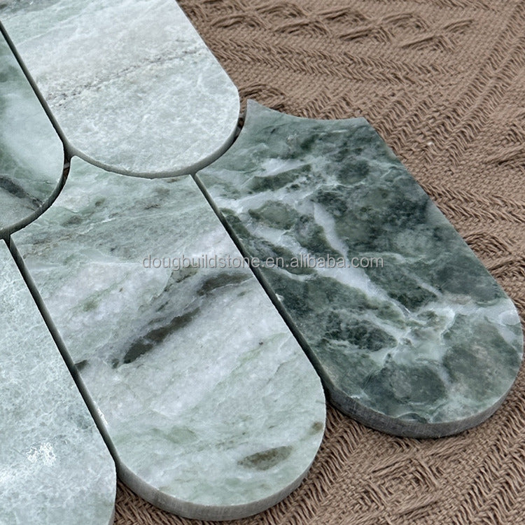 Nhà Sản Xuất Trung Quốc Dougbuild Gạch Mosaic Đá Cẩm Thạch Tự Nhiên Xanh Lá Họa Tiết Vảy Cá Cắt Tia Nước Trang Trí Nội Thất Không Gian Sang Trọng