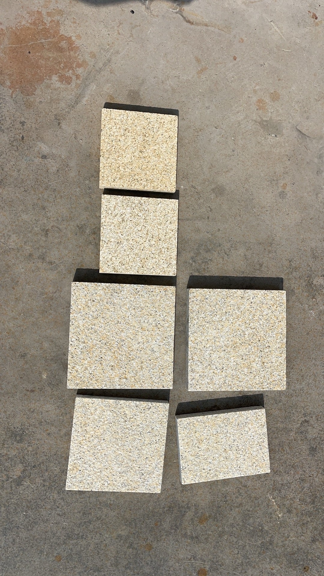 Mặt ốp tường đá granite phong cách công nghiệp cổ điển cho lối vào hầm rượu