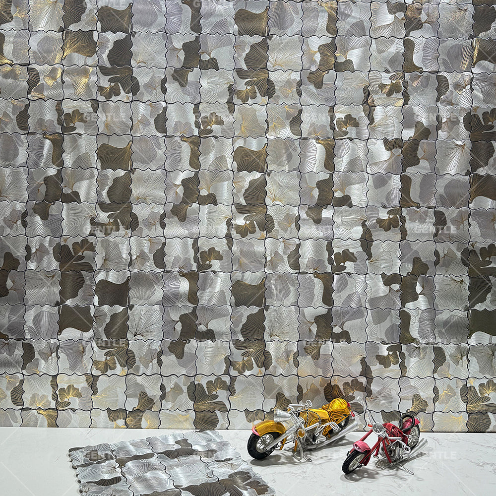 Gạch ốp tường mosaic nhôm đen trang trí lá phong đường vàng dùng cho trang trí căng tin