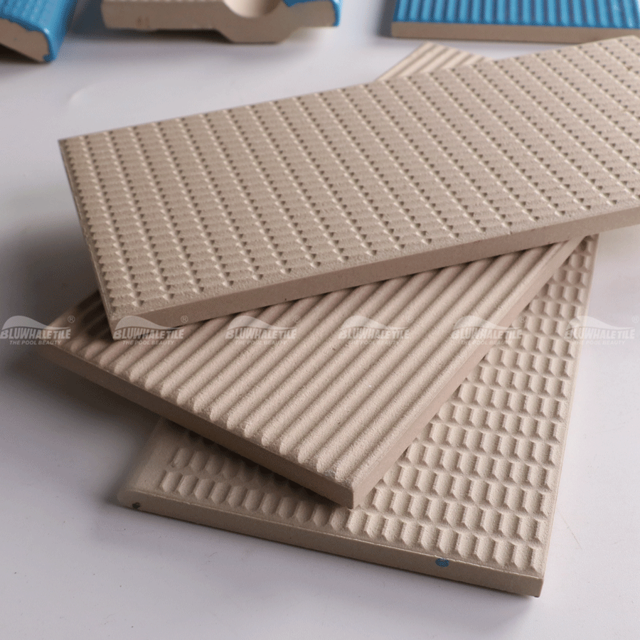 Mẫu Gạch Góc Bờ Hồ Bơi Loại Chuẩn Fina Mạ Men 115x240mm