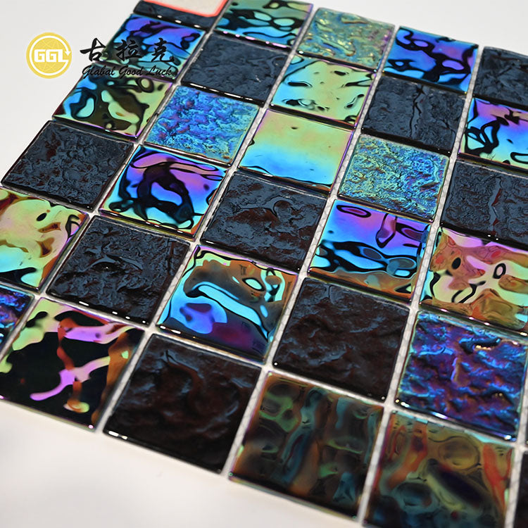 Gạch mosaic thủy tinh bóng óng ánh đen trang trí tường cho hồ bơi