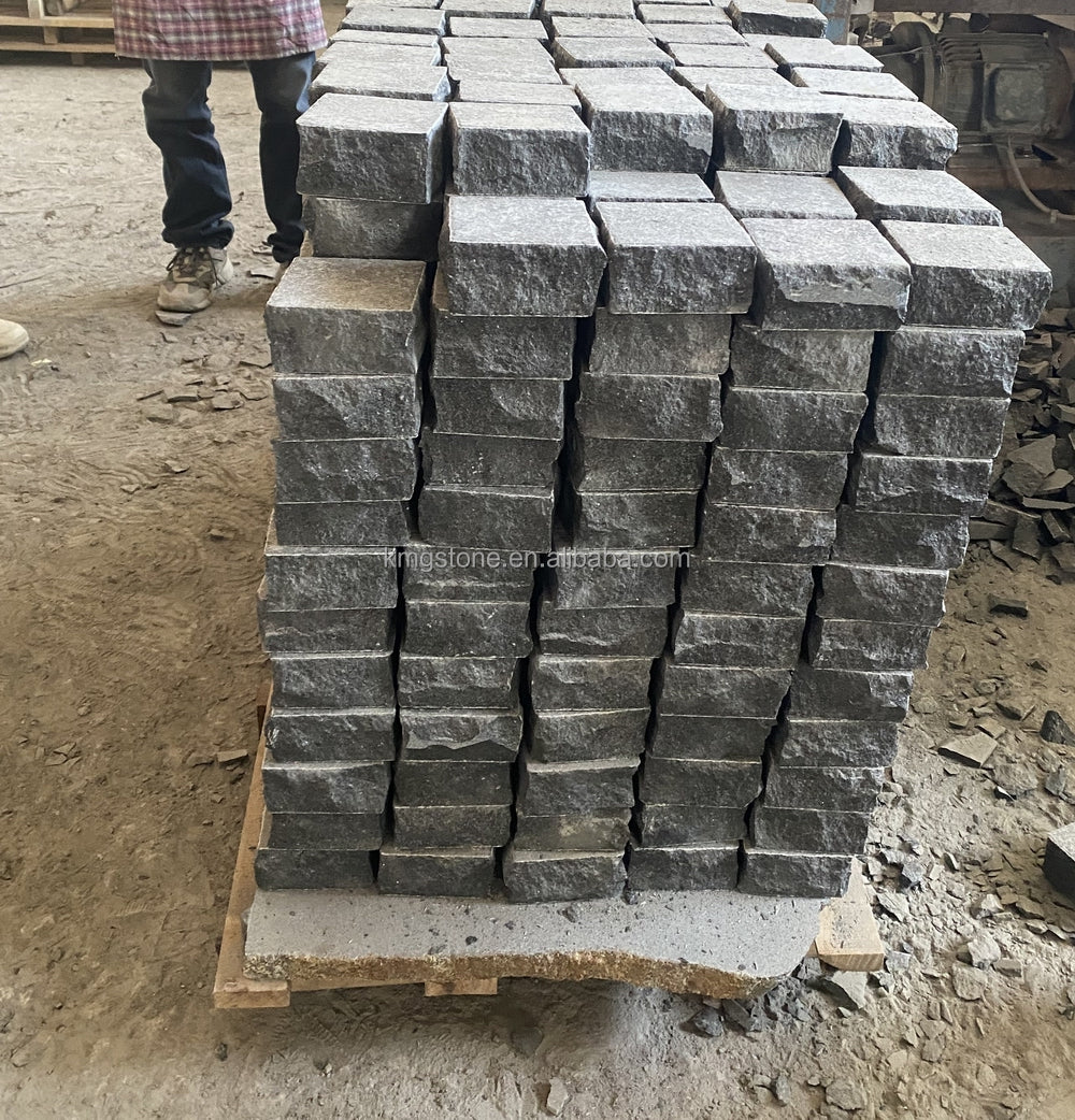 Đá lát đường bazan đen nguyên khối hình khối lập phương