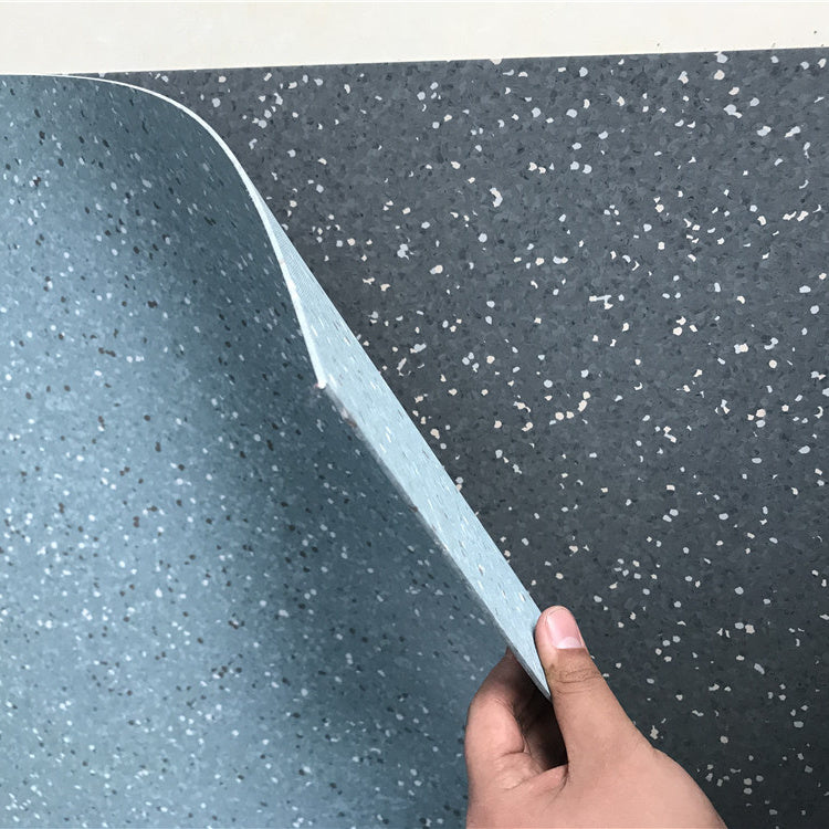 Tấm trải sàn PVC đa lớp dạng thảm dùng trong nhà