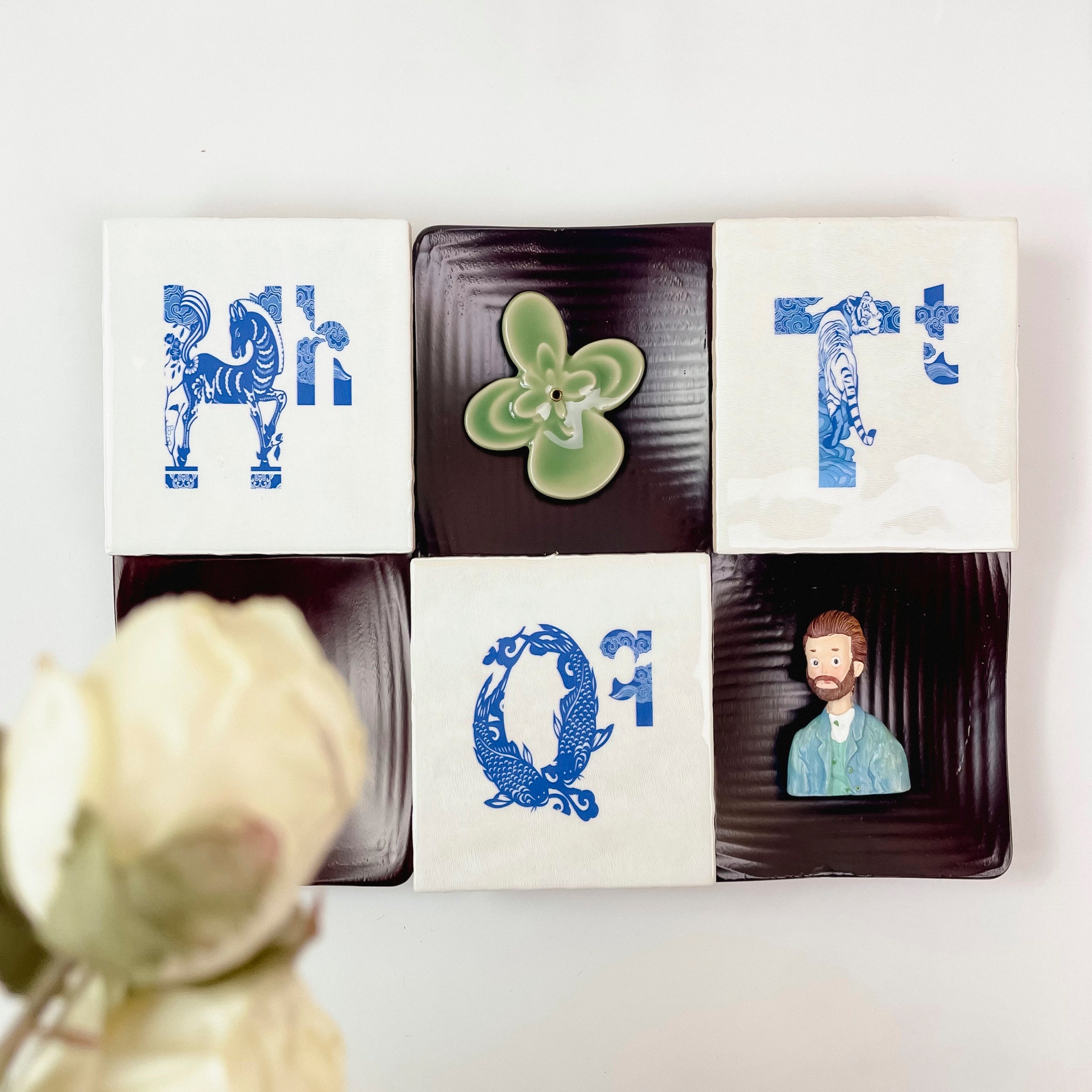 Gạch Chữ Cái Gốm Sứ Tráng Men Bóng Xanh Trắng Hiện Đại