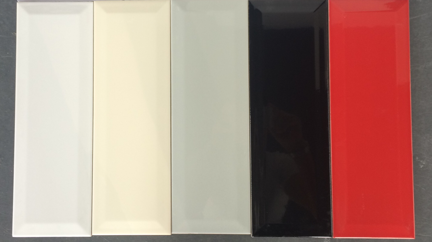 Gạch ốp tường 300x600mm trắng