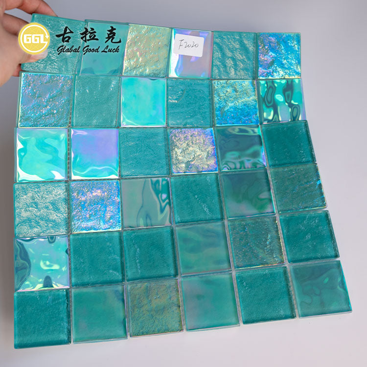 Gạch Mosaic Kính Lấp Lánh Óng Ánh Xanh Ngọc Lục Bảo Hình Vuông 300x300mm