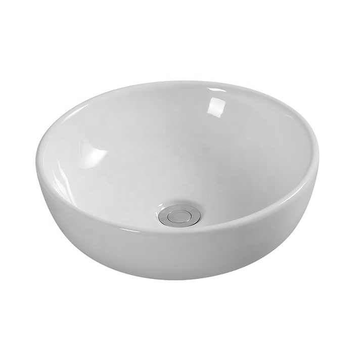 Bồn rửa mặt tròn để bàn trong phòng tắm tại UK Market đang được bán