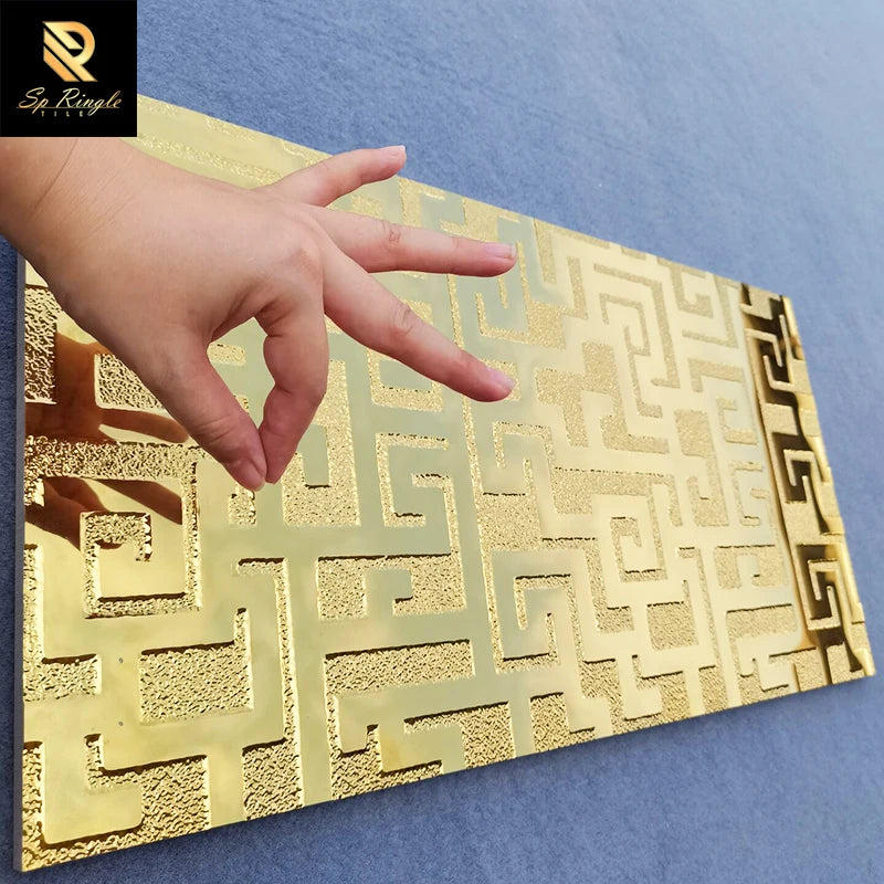 Gạch Ốp Lát Vàng Sang Trọng 30x60 Khách Sạn Cao Cấp