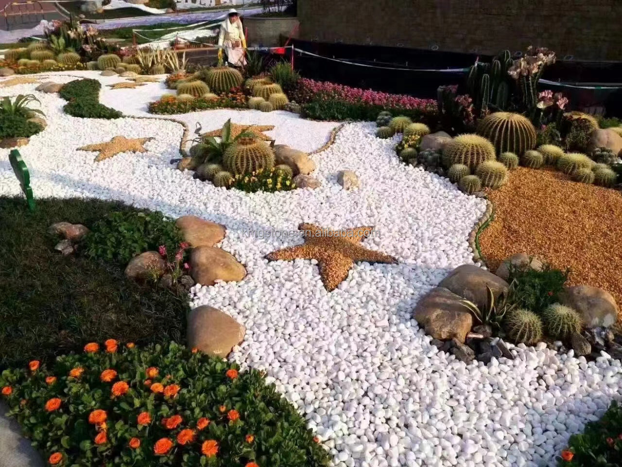 Đá cuội sỏi trắng tuyết tự nhiên dùng ngoài trời cho biệt thự và công viên