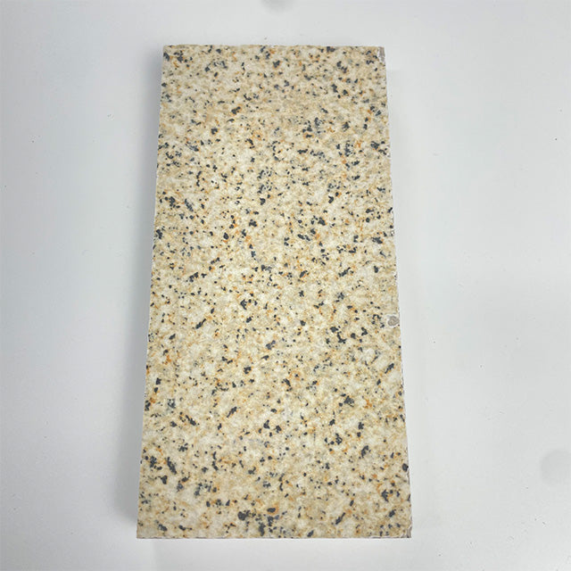 Gach Lat Ngoai Troi Men Su Hien Dai Chong Tron Granite Vang