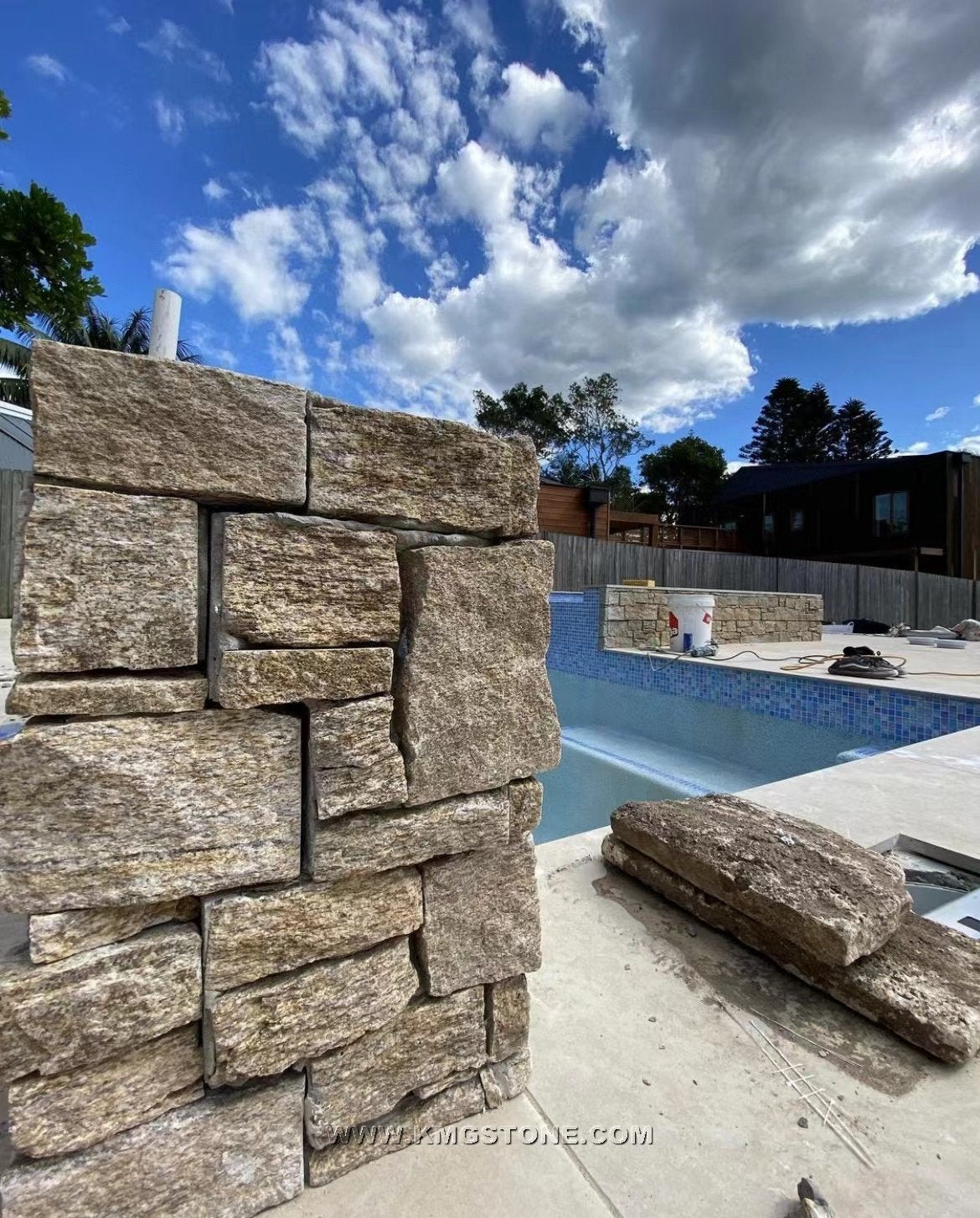 Đá Veneer Ốp Tường Ngoại Thất Tự Nhiên Hiện Đại Với Lớp Hoàn Thiện Bền Bỉ Chống Axit, Bán Trực Tiếp Từ Nhà Máy