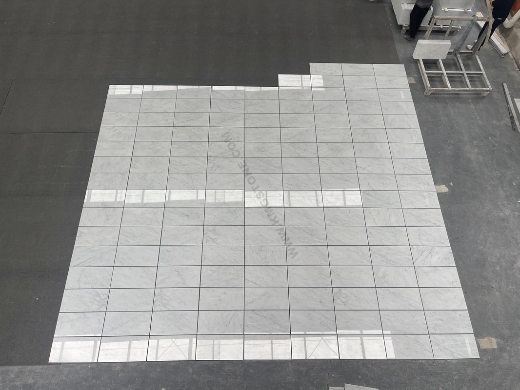 Gạch ốp lát sàn tường và Tấm đá tự nhiên Ý 60x60 chống trượt, bề mặt bóng, chất liệu Đá Granite Văn hóa và Đá Cẩm thạch, dùng cho sàn phòng tắm biệt thự và nhà ở.