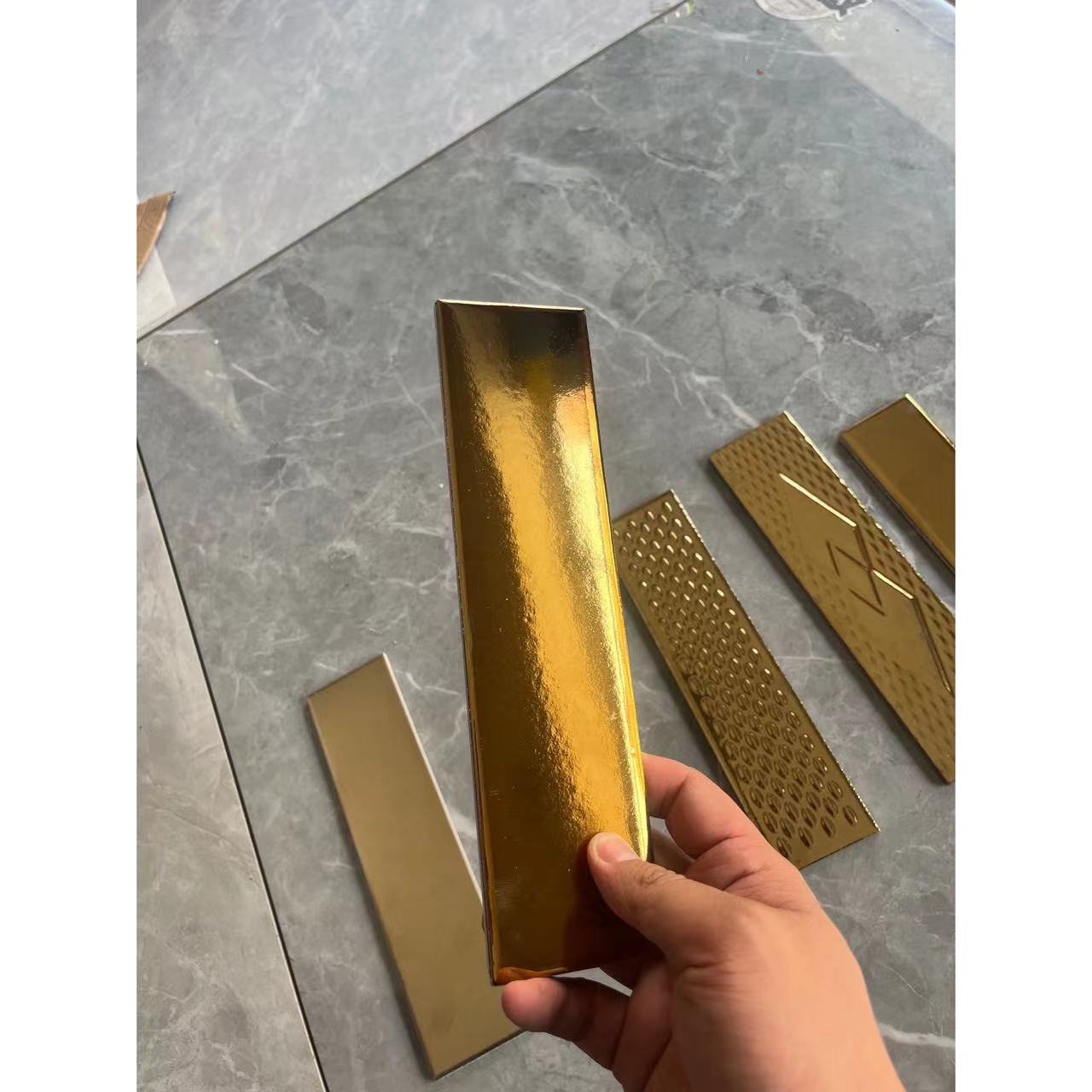 Gạch Ốp Tường Ngoại Thất 6x24 Chống Đông, Kháng Axit, Mạ Vàng Bạc Mờ Phong Cách Rustic Mới, Thiết Kế Hiện Đại, Có Thể Tùy Chỉnh