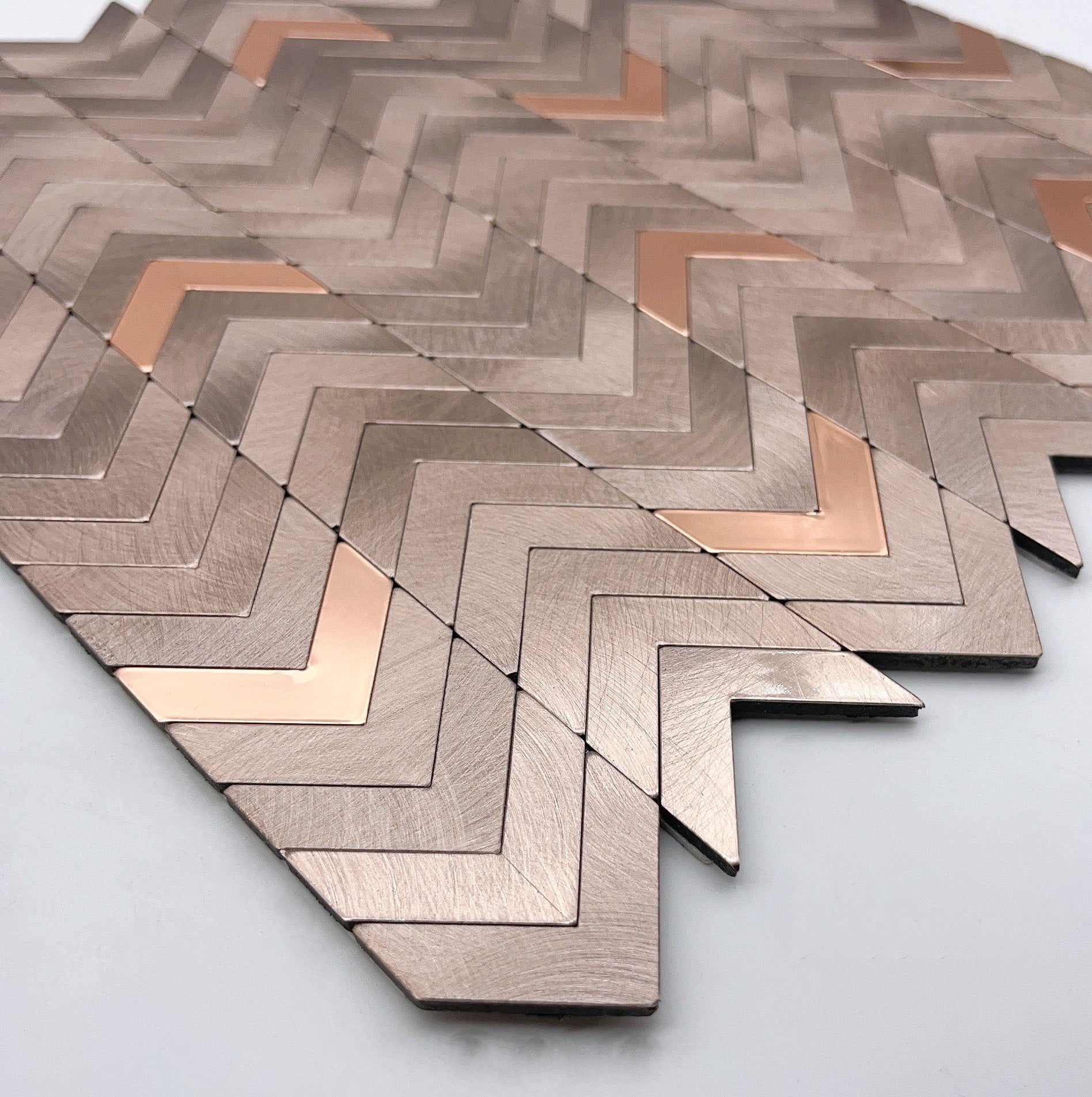 Giá xuất xưởng Gạch bóc dán gương mosaic xương cá phòng ngủ