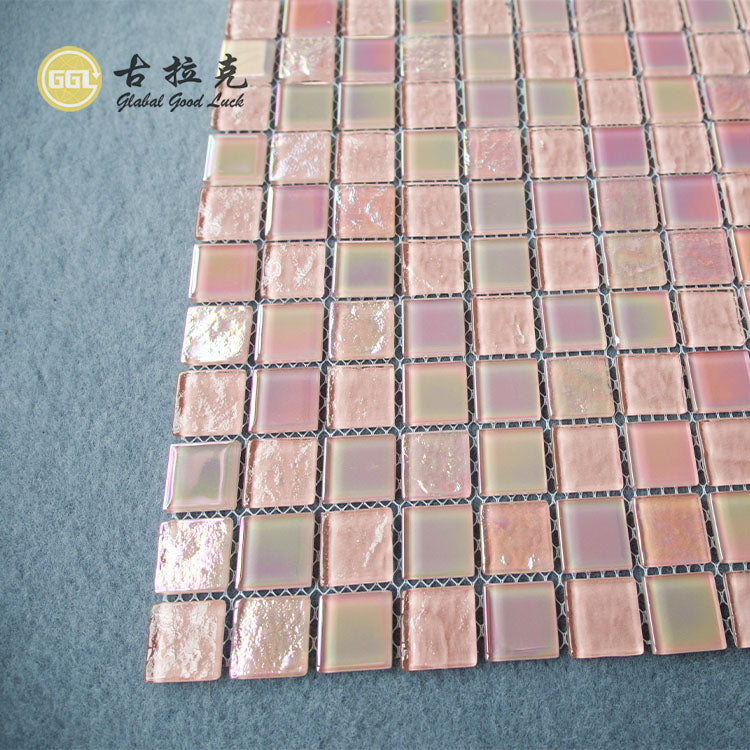 Gạch Mosaic Kính Pha Lê Óng Ánh Hồng Lộng Lẫy