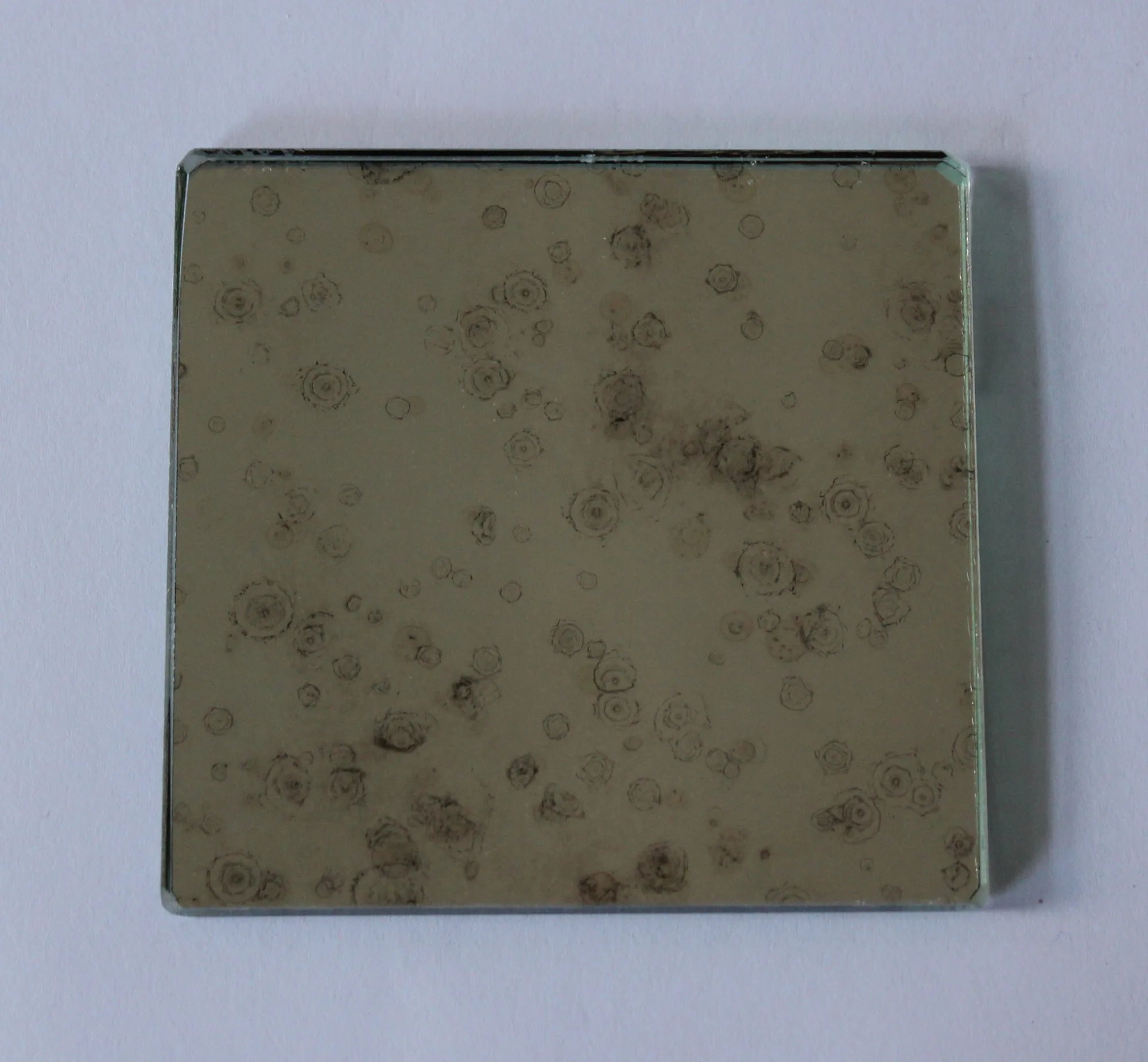 Gạch Gương Cổ Điển Cao Cấp Trang Trí Bếp Nghệ Thuật