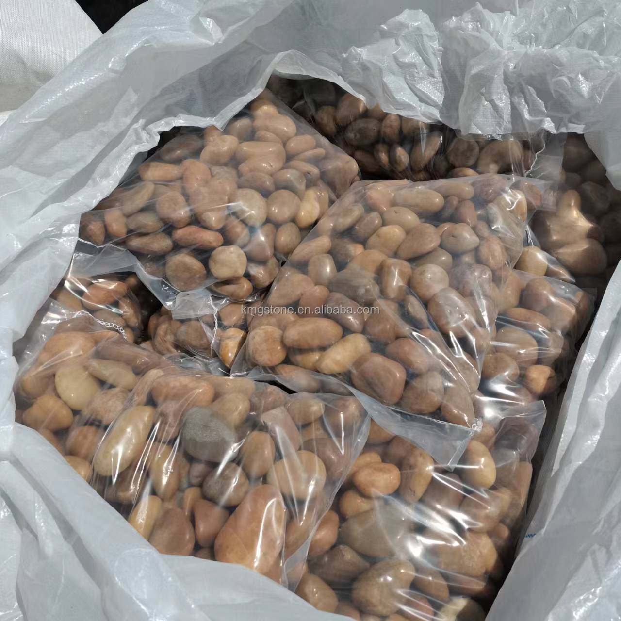 Đá cuội sỏi sông Hoàng Hà tự nhiên chất lượng cao, dễ gia công, đánh bóng, dùng cho cảnh quan sân vườn ngoài trời