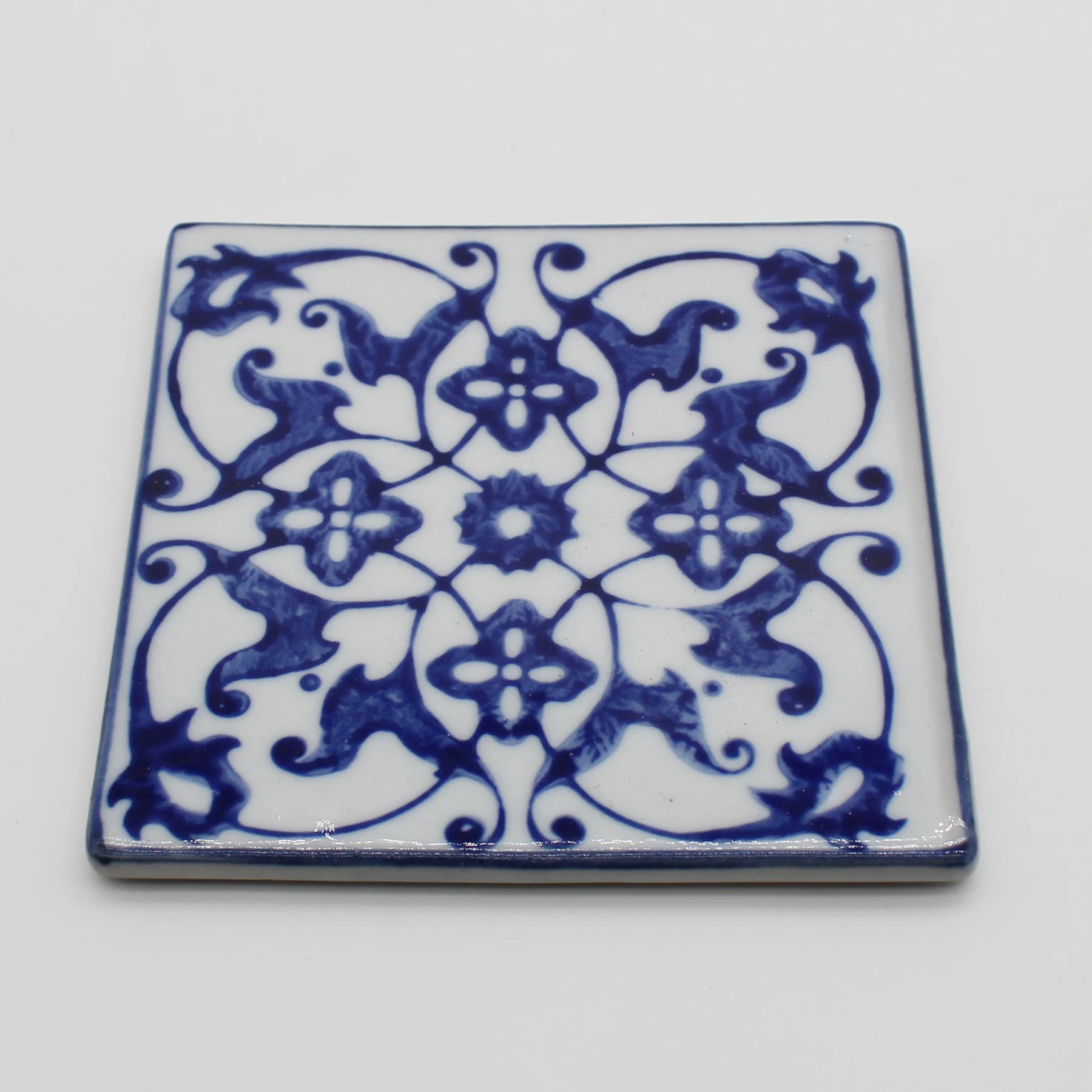 Gạch Men Trang Trí Xanh Trắng - Sắc Màu Ngôi Nhà