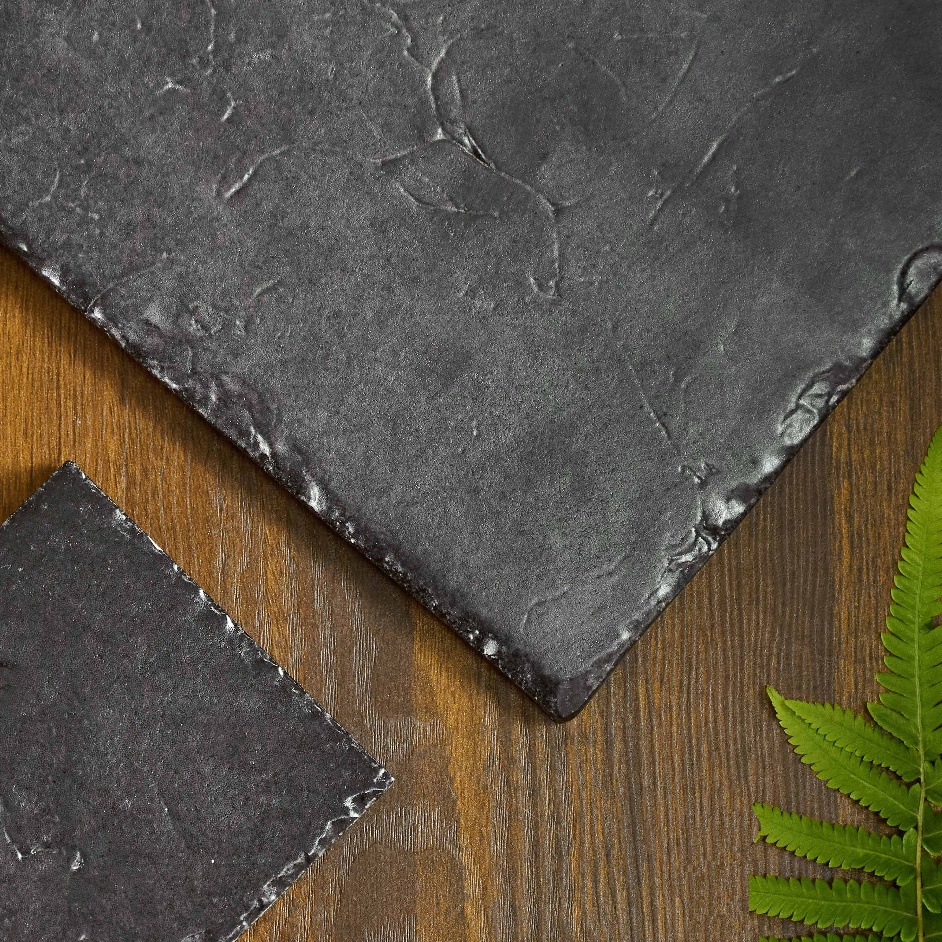 Gạch Thủ Công Cao Cấp Màu Đen Tùy Chỉnh