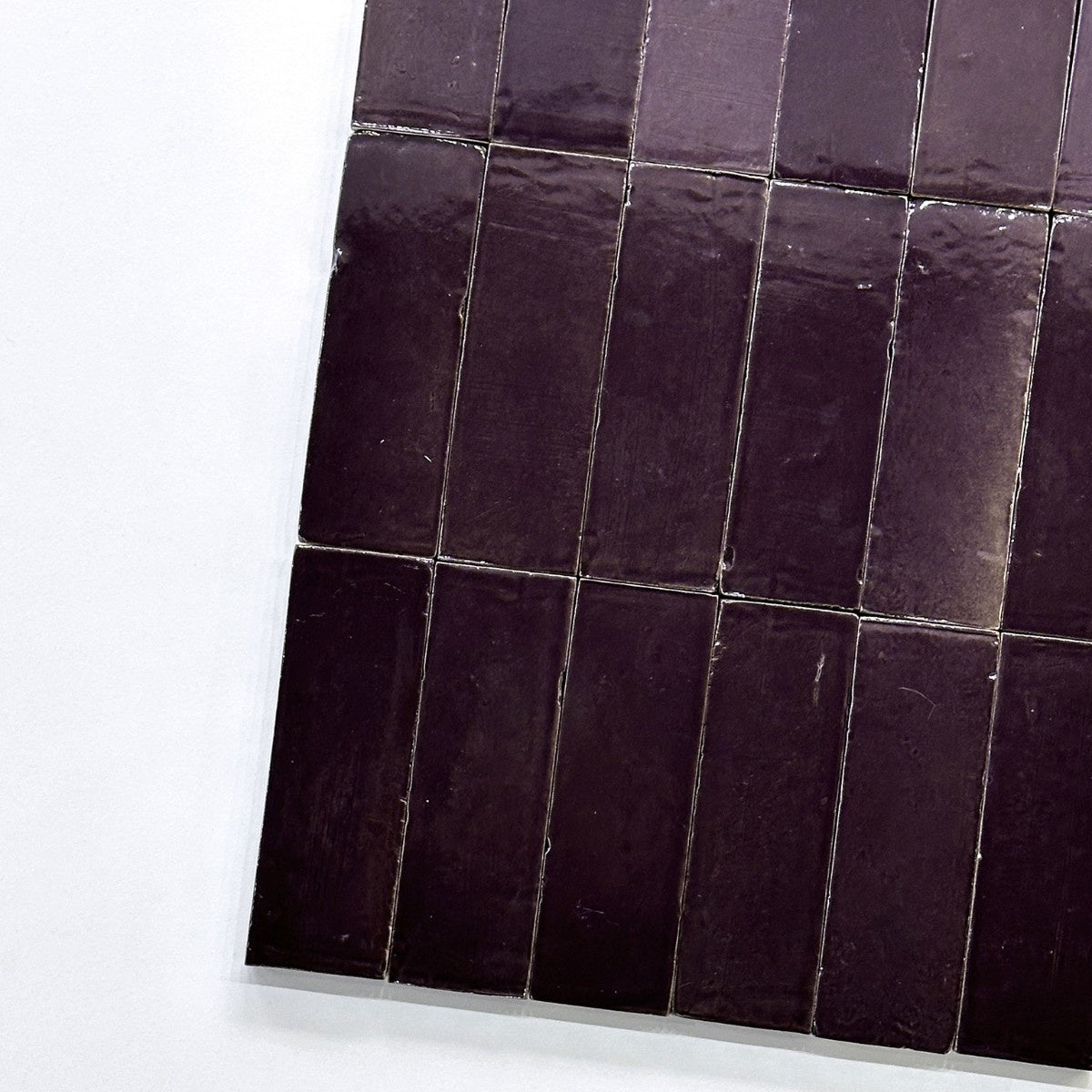 Gạch ốp tường tráng men Ma-rốc chất lượng cao cấp màu tím thủ công dùng cho nội thất phòng ngủ, phòng khách, siêu thị, công viên