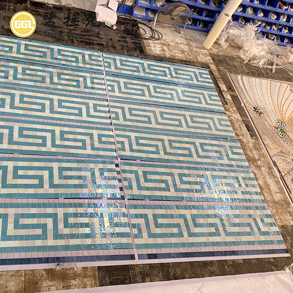 Gạch Mosaic Thủy Tinh Pha Lê Trắng Xanh Sang Trọng Phong Cách Thiết Kế Tùy Chỉnh Dành Cho Hồ Bơi, Khách Sạn & Tường Điểm Nhấn