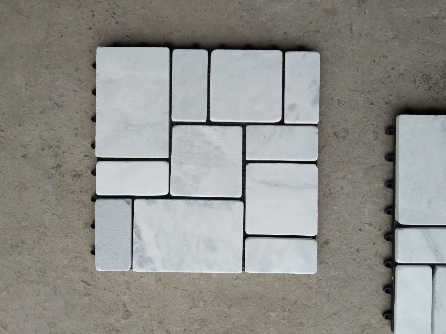 Gạch Mosaic Kính Xanh Hồ Bơi và Đá Cẩm Thạch Trang Trí Nhà