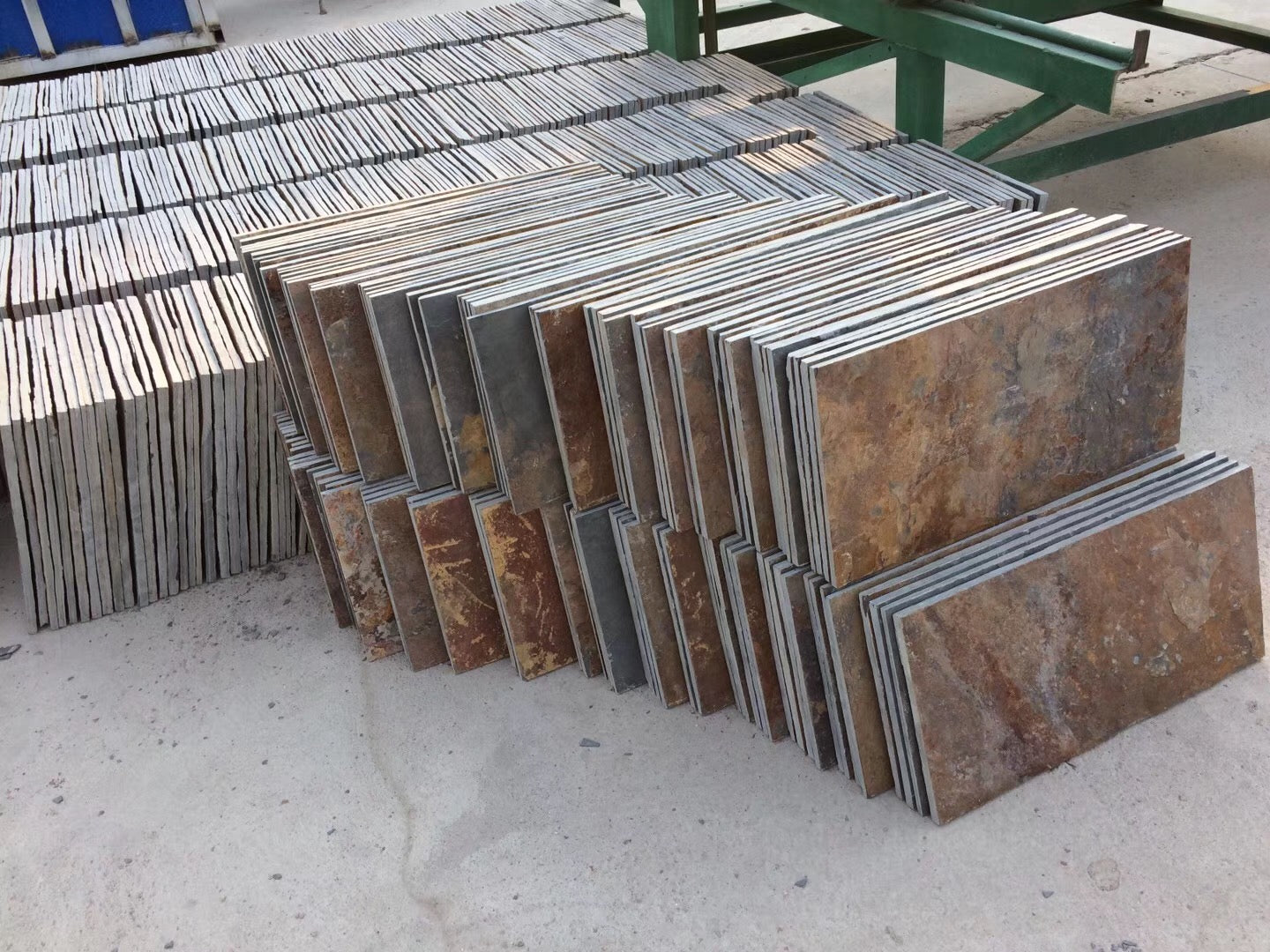 Cung Cấp Trực Tiếp Từ Nhà Máy Gạch Đá Phiến Tự Nhiên Thiết Kế Hiện Đại Hình Vuông Chữ Nhật Dùng Để Ốp Sàn & Tường Biệt Thự Giá Rẻ Từ Trung Quốc