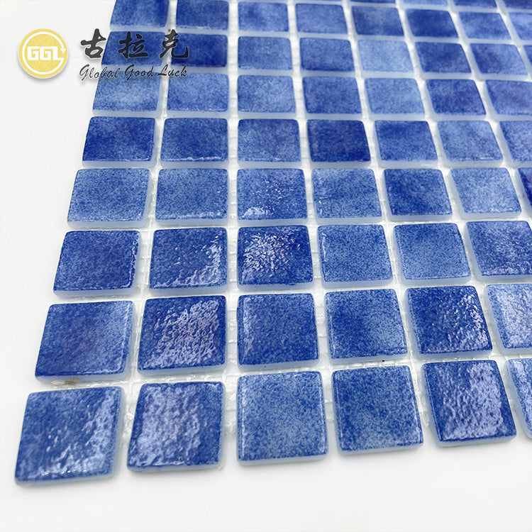 Gạch Mosaic Thủy Tinh Vuông Xanh Dương Tuyệt Đẹp Dày 4mm Bề Mặt Bóng