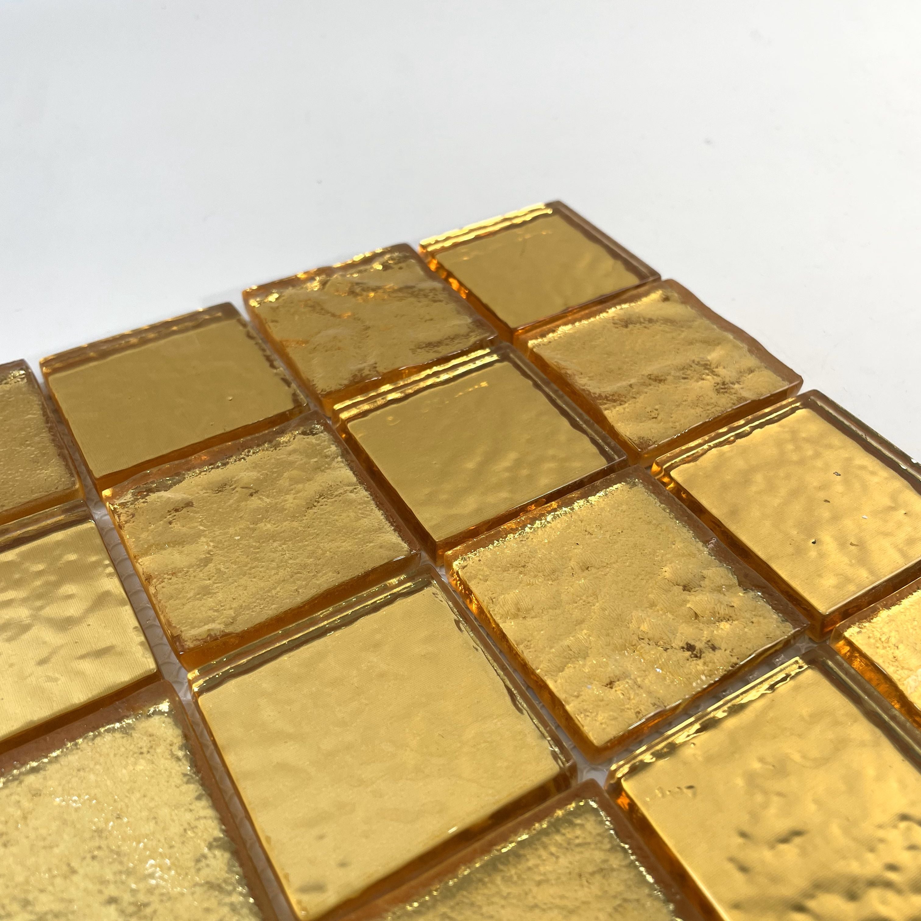 Giá Sỉ Từ Nhà Máy Gạch Mosaic Kính Bề Mặt Bóng Hình Vuông Màu Vàng Ốp Tường Bếp Và Phòng Tắm