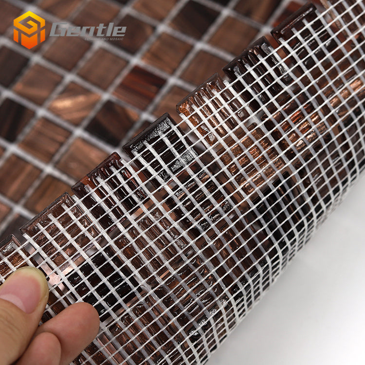 Gạch mosaic thủy tinh bóng màu nâu pha tối, viên vuông 20x20x4mm, tấm vuông 327x327mm, dán nóng chảy, dùng cho phòng tắm.