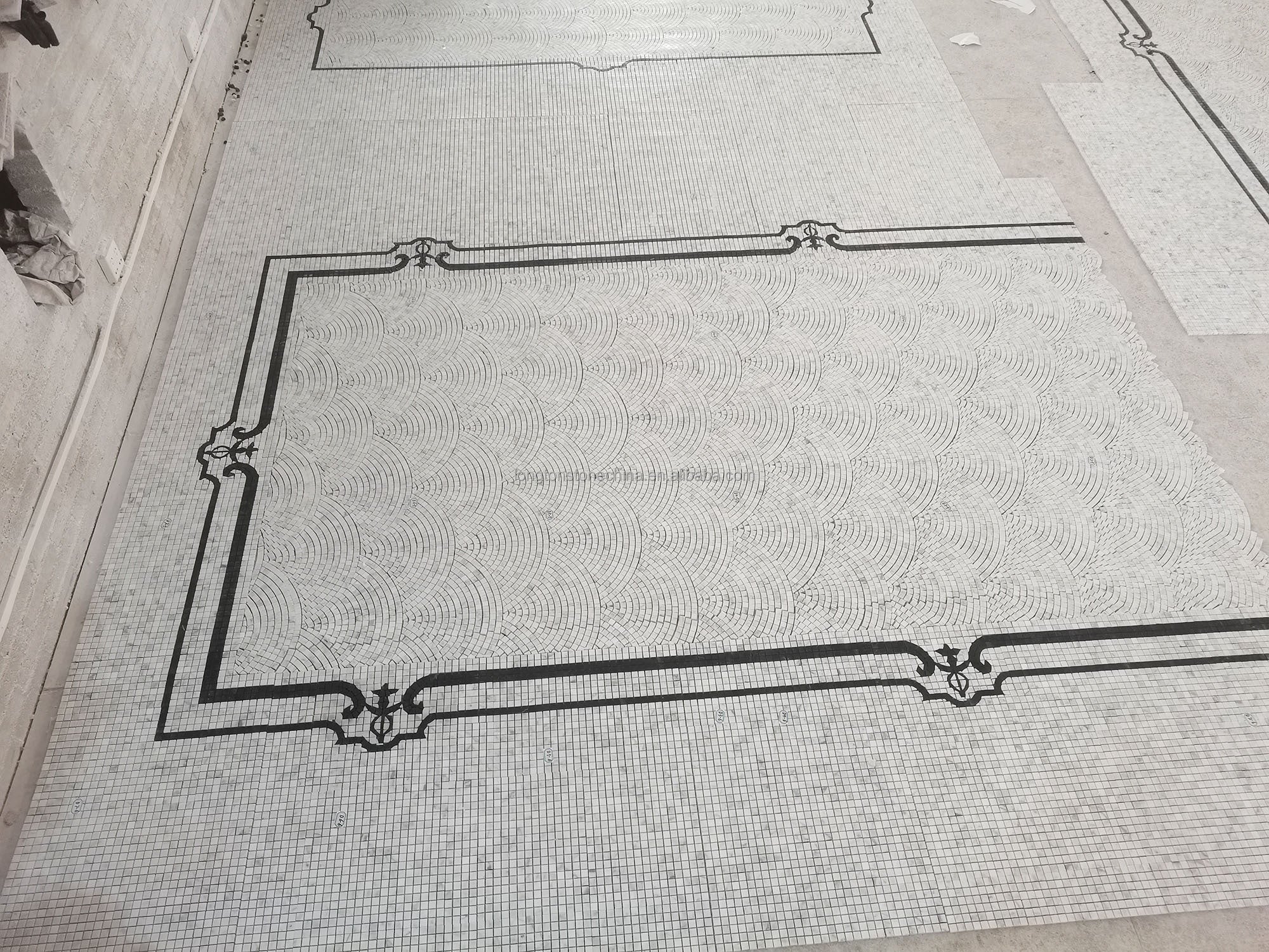 Mosaic Đá Cẩm Thạch Trắng Đen Hình Quạt Và Vuông Dạng Ghép Hình Khổ Lớn Tùy Chỉnh Cho Trang Trí Tường Khách Sạn, Biệt Thự