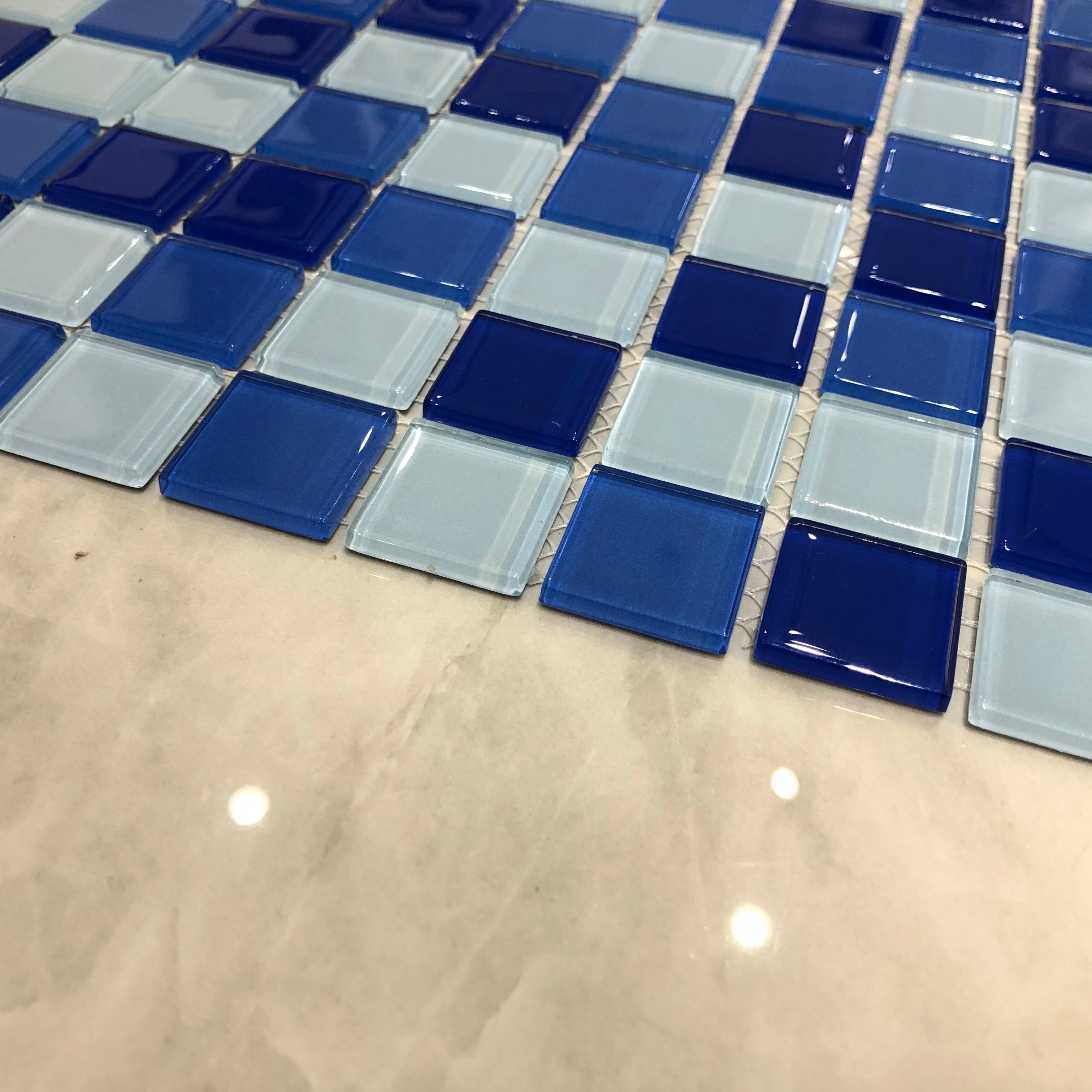 Gạch Mosaic Kính Xanh Phật Sơn 300x300 Bóng bẩy Đa sắc dùng cho Mosaic Tường Nội thất, Hồ bơi và Mosaic Vuông