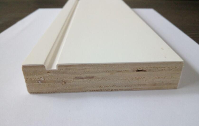 Phào chân tường gỗ bo tròn sơn lót trắng