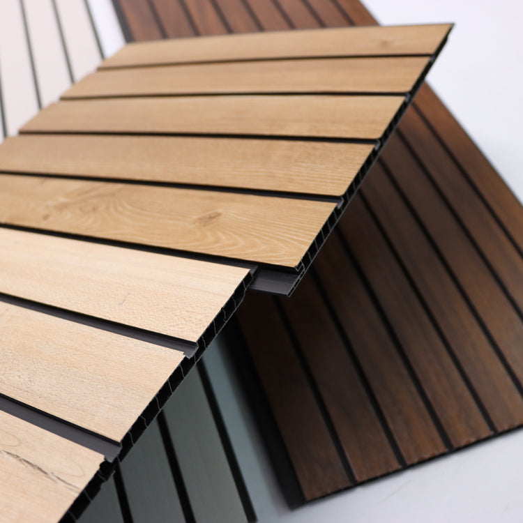 Tấm ốp trần/tường PVC chống thấm lưng đen 8mm dùng cho trang trí nội thất