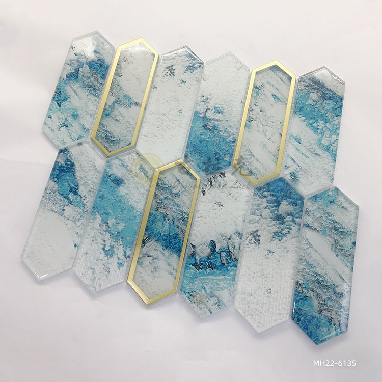 Gạch mosaic kính pha lê xanh họa tiết phối viền bạc và cạnh vàng