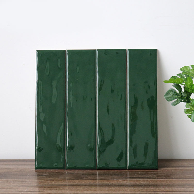 Gạch thẻ gốm sứ xanh lá đậm, bề mặt sóng, ốp tường bếp và phòng tắm, 75x300mm