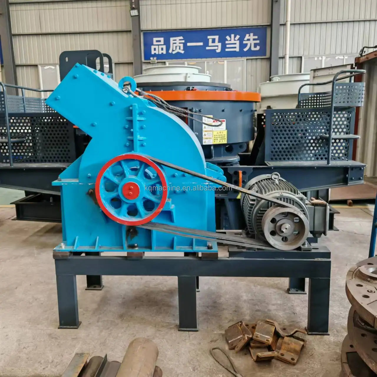 Máy Nghiền Búa Mini KQ 10 Tấn Giờ Nghiền Đá Bê Tông Đa Năng