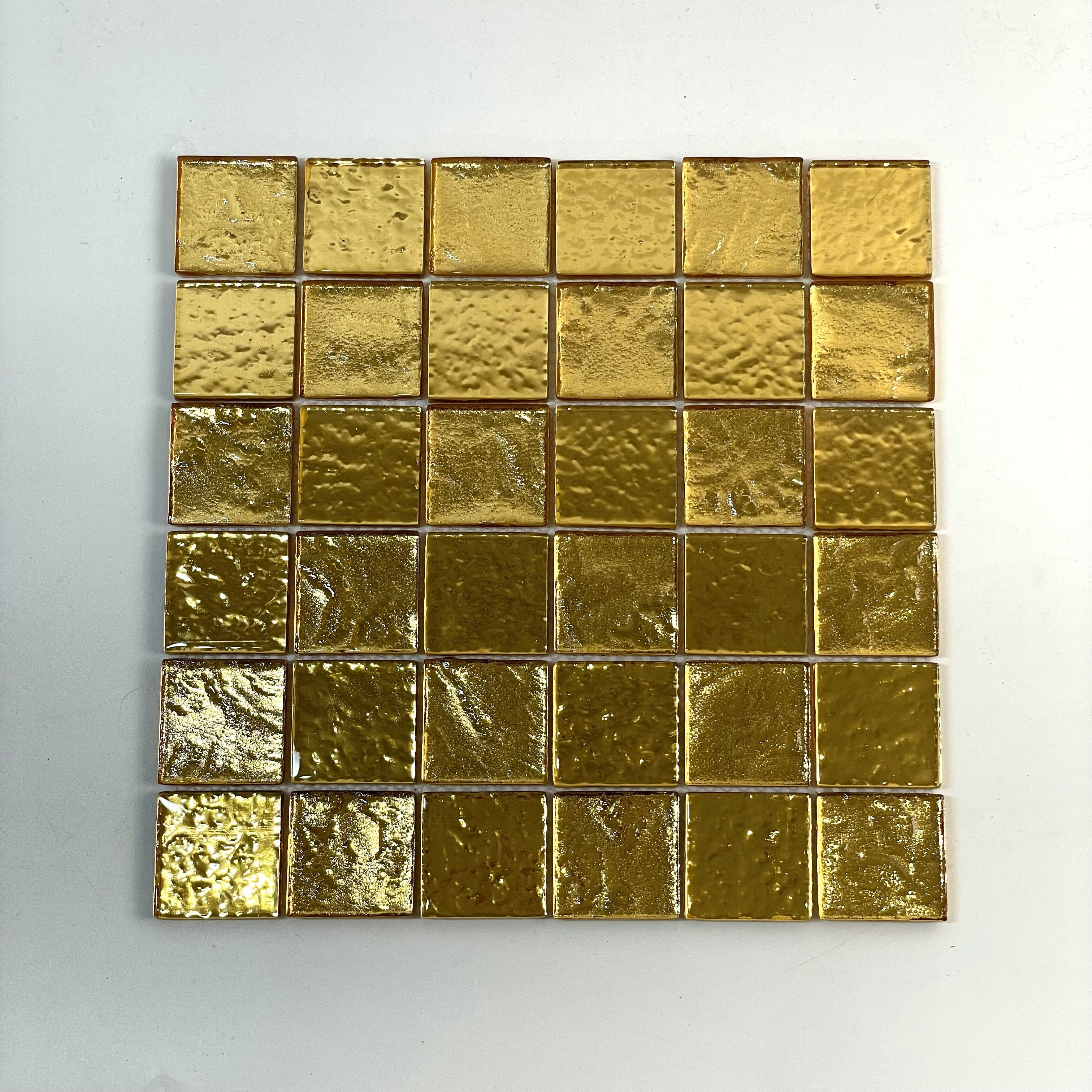 Giá Sỉ Từ Nhà Máy Gạch Mosaic Kính Bề Mặt Bóng Hình Vuông Màu Vàng Ốp Tường Bếp Và Phòng Tắm