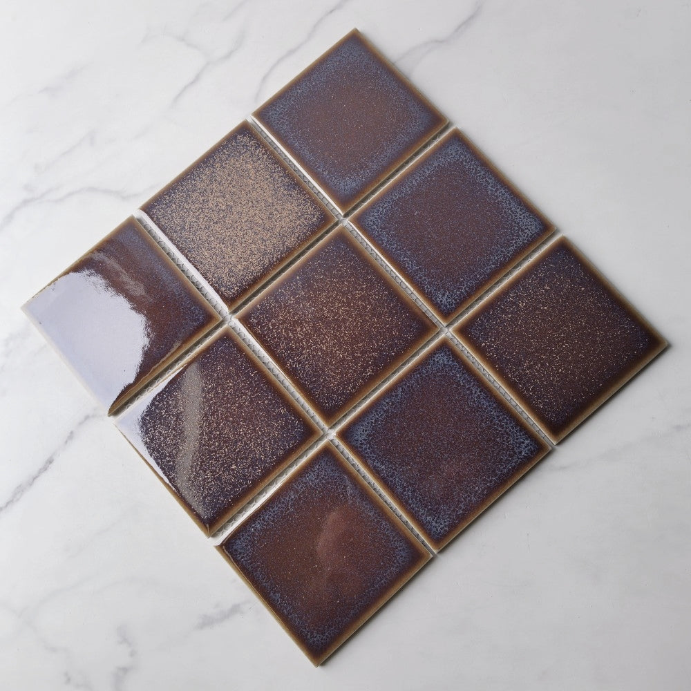 Thiết kế Gạch Mosaic Ốp Tường Phòng Khách Sứ Nâu và Ceramic Tối Màu