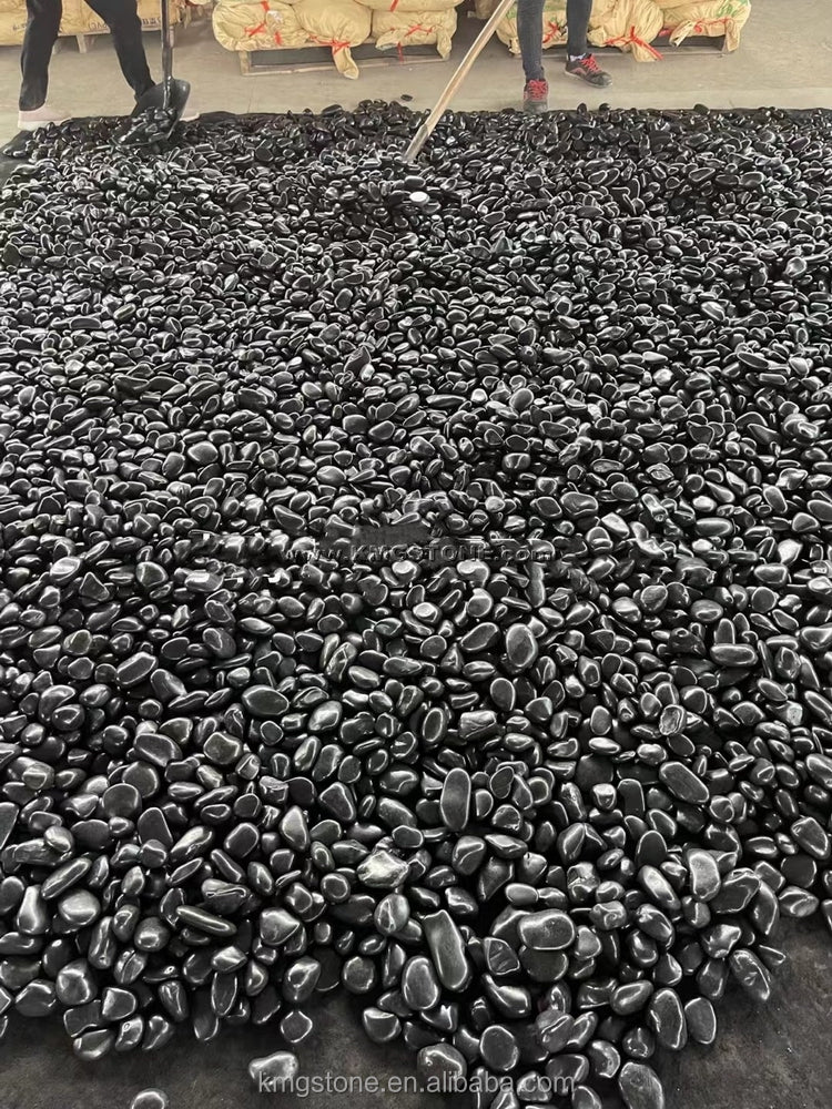Đá cuội và sỏi đá sông tự nhiên mài bóng đen