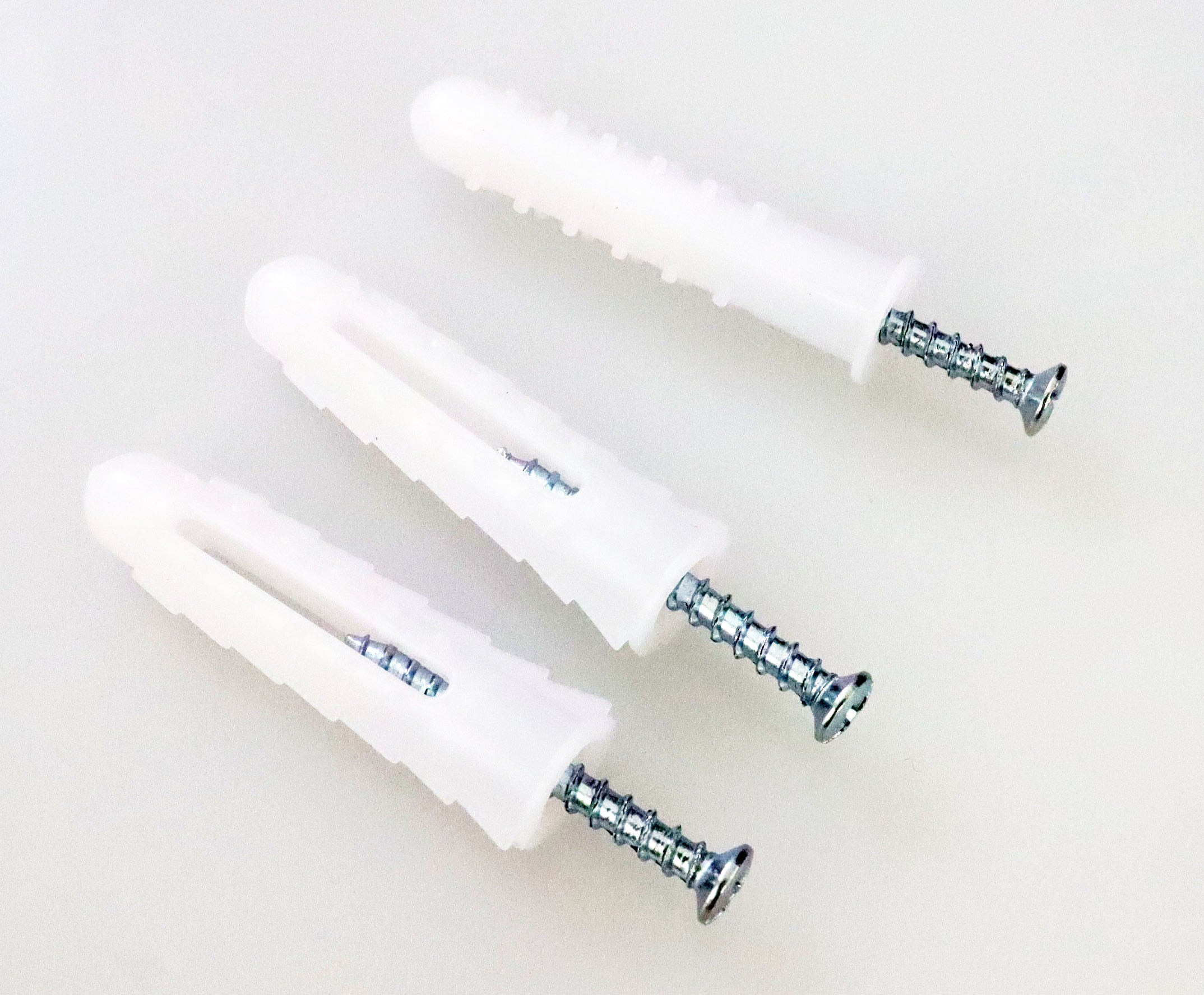 Bu lông nở nhựa nylon chất lượng cao, sản xuất tại Trung Quốc, dùng cho tường thạch cao